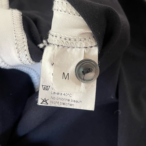 Walter Genuin black and white golf polo shirt women’s
Medium - Picture 4 of 8